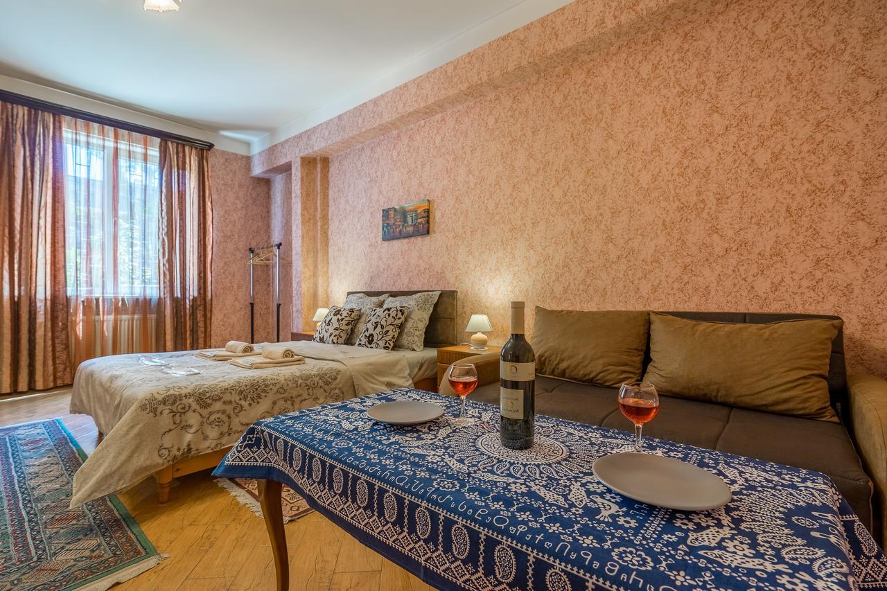 Alpha Tbilisi Hotel ภายนอก รูปภาพ