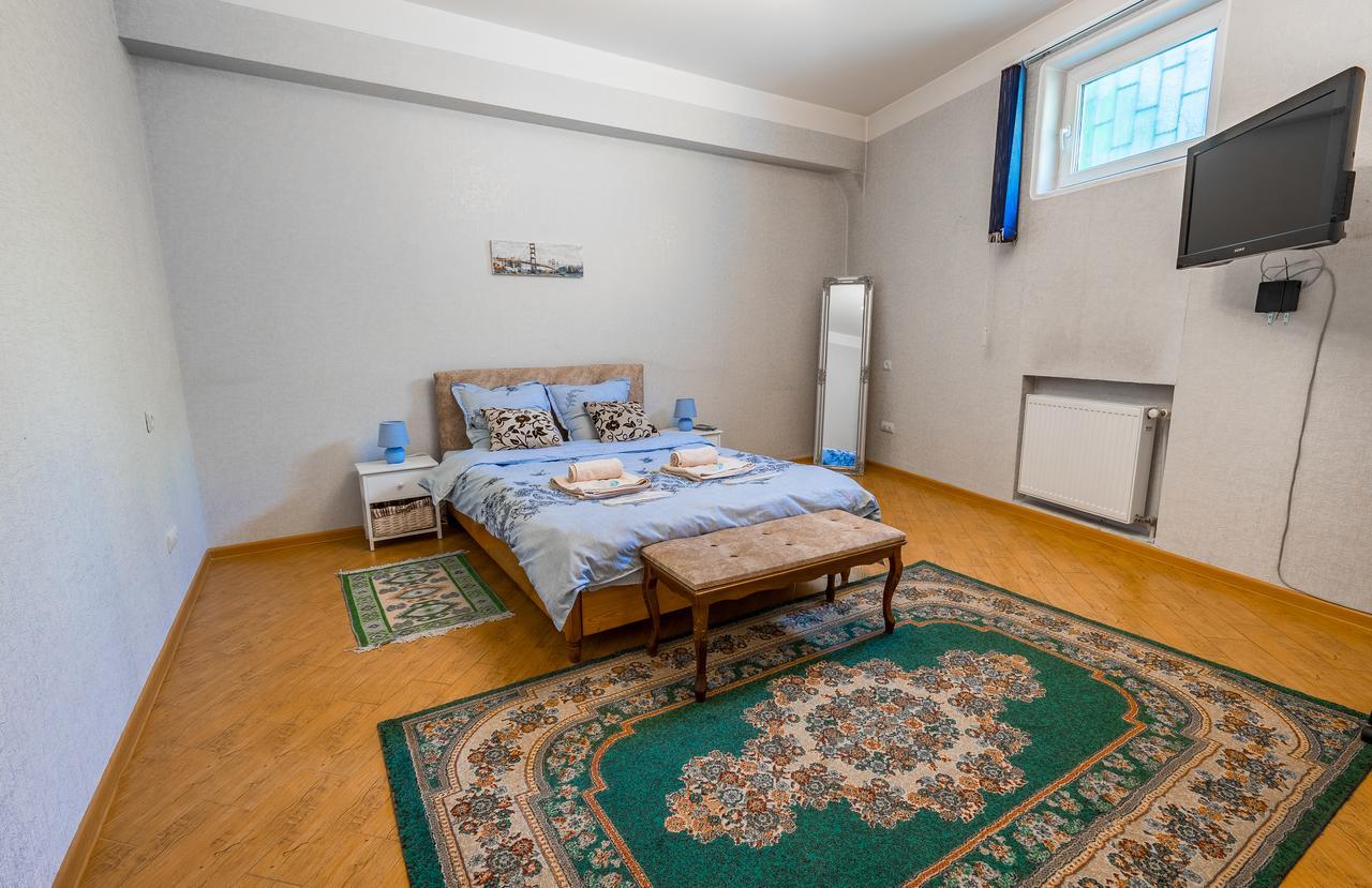Alpha Tbilisi Hotel ภายนอก รูปภาพ